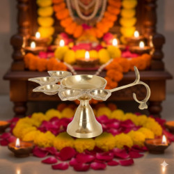 NOVELIKA - Brass Panch Aarti Lamp /Pancharti Diya Oil Lamp/Panch Aarti Jyoti Puja Diya For Diwali Less Set of 1