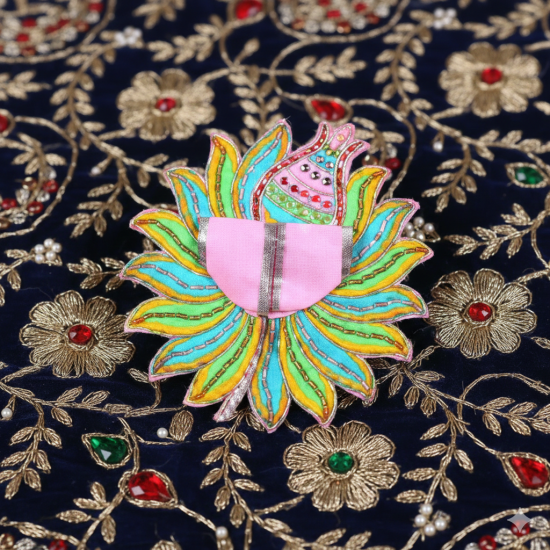 Novelika Ladoo Gopal Poshak God Dress Bhagwaan Ki Poshaak Laddu Gopal Idols Lotus Shape Set Of 5 (LGD009)