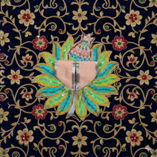 Novelika Ladoo Gopal Poshak God Dress Bhagwaan Ki Poshaak Laddu Gopal Idols Lotus Shape Set of 5  (LGD010)