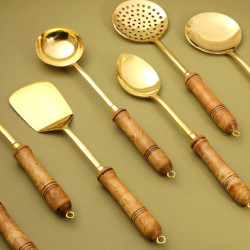 Novelika - Brass Kitchen Utensils with Wooden Handles(NA687) Novelika - Brass Kitchen Utensils with Wooden Handles(NA687)