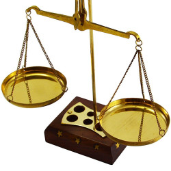 Old Vintage Brass Weight Scale Home Décor Antique Weight Balancing Scale Taraju . Small Brass Weight Scale . 7.5 Inches.