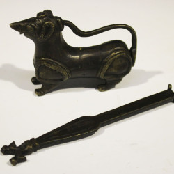 Antique  Padlock Of Dog - For Home Decor Collection Or Gifting (Brass 100%)