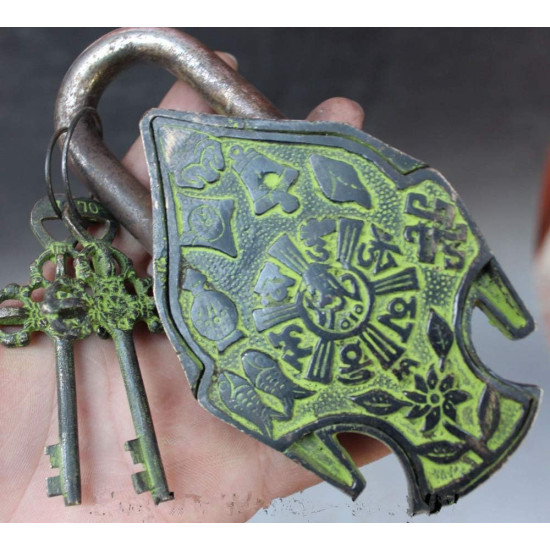 NOVELIKA - Brass Buddha Head Padlock with Two Keys (Pack of 1 ) 6 Inches. NOVELIKA - Brass Buddha Head Padlock with Two Keys (Pack of 1 ) 6 Inches.