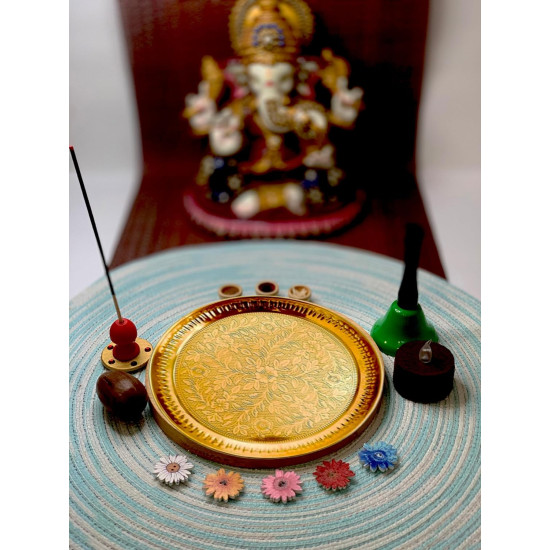NOVELIKA Brass Pooja Aarti Thali for Puja (Pack of 1)