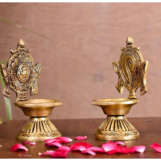 Novelika- Brass Shankh Chakra Diya Set (NA581)