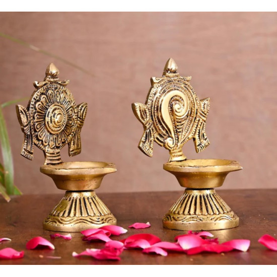 Novelika- Brass Shankh Chakra Diya Set (NA581)