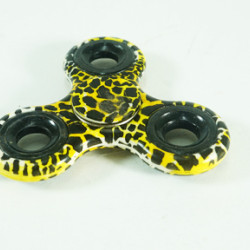 Yellow Dot Hand Spinner Tri Fidget Spinner, Simple Sensory Fidget Spinner Toy For Stress Reduction and Anxiety Relief Hand Toy for Children Yellow Dot Hand Spinner Tri Fidget Spinner, Simple Sensory Fidget Spinner Toy For Stress Reduction and Anxiety Relief Hand Toy for Children
