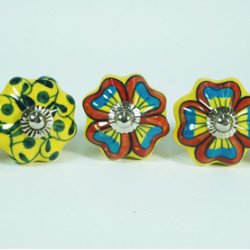 Yellow Ceramic Decorative Knobs -For - For Kitchen Cupboard ,Furniture Home Décor, Cabinet - Drawer - Cabinet - Door knobs. (Set Of 5.) Yellow Ceramic Decorative Knobs -For - For Kitchen Cupboard ,Furniture Home Décor, Cabinet - Drawer - Cabinet - Door knobs. (Set Of 5.)