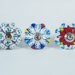 NOVELIKA -Multi Flower Design Ceramic knobs. For  Kitchen Cupboard ,Furniture Home Decor,  Cabinet - Drawer - Cabinet pulls - Door knobs. (Set Of 5.)