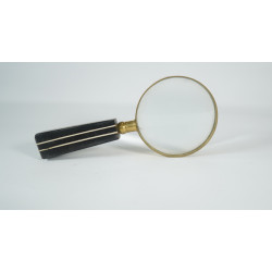 NOVELIKA-Magnifying Glass Black Handel With White Lines- for Computer Desk-Gift for New Office bookshelf décor, coffee table décor 1 Pieces.
