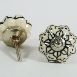 Off White & Black Flower Design Ceramic Knob - For Bathroom Kitchen Cabinet Hardware Door Pulls Decorative Dresser - Pack Of 5 Off White & Black Flower Design Ceramic Knob - For Bathroom Kitchen Cabinet Hardware Door Pulls Decorative Dresser - Pack Of 5
