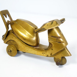 NOVELIKA -Brass Decorative Activa Nautical Scooter Model Vintage Look Item Fine Finishing Work for Display Showpiece and Home Decor.