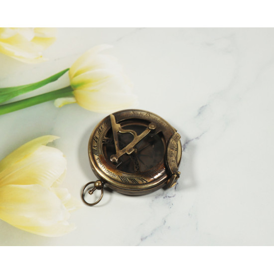 Novelika Beautiful Round Shape Black Color  Brass Sundial Compass Nautical Maritime Compass Gift  And Home Decor ( A2977814 )