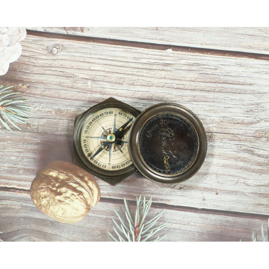 Novelika Beautiful Black Color Queen Victoria  Brass Sundial Compass Maritime Navigational Compass Nautical Compass ( B2817059 )