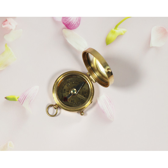 Novelika Beautiful Round Shape Gold Color Brass Sundial Compass Maritime Navigational Brass Compass Nautical Travelling Compass ( B3120066 )