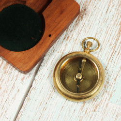 Novelika  Beautiful Sundial Compass Maritime Nautical Navigational Brass Compass with Safety Wood Box ( L4993812 )