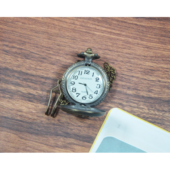 Novelika Beautiful Olive Color Paris Tower Design Analog Brass Pocket Watch for Gift and Home Decor ( 1880070 )