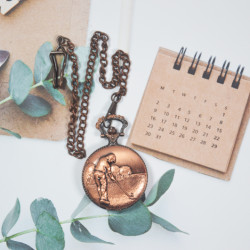 Novelika Beautiful Brown Color Playing Golf Game  Design Analog Brass Pocket Watch for Gift and Home Decor ( 1880087 ) 