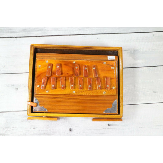 Original BINA Compact Shruti Box Surpeti in Teak wood Professional Shruti box Big Size Shrutibox 39 CM X 27 CM X 7 CM ( PR756SB001 ) Original BINA Compact Shruti Box Surpeti in Teak wood Professional Shruti box Big Size Shrutibox 39 CM X 27 CM X 7 CM ( PR756SB001 )